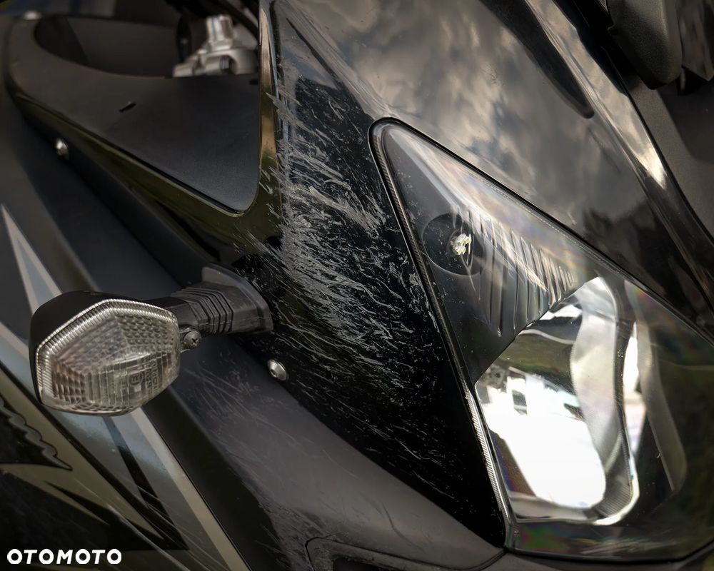 Suzuki V-STROM - 4