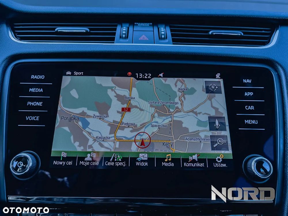 Skoda Octavia Combi 2.0 TDI 4x4 DSG Scout - 23