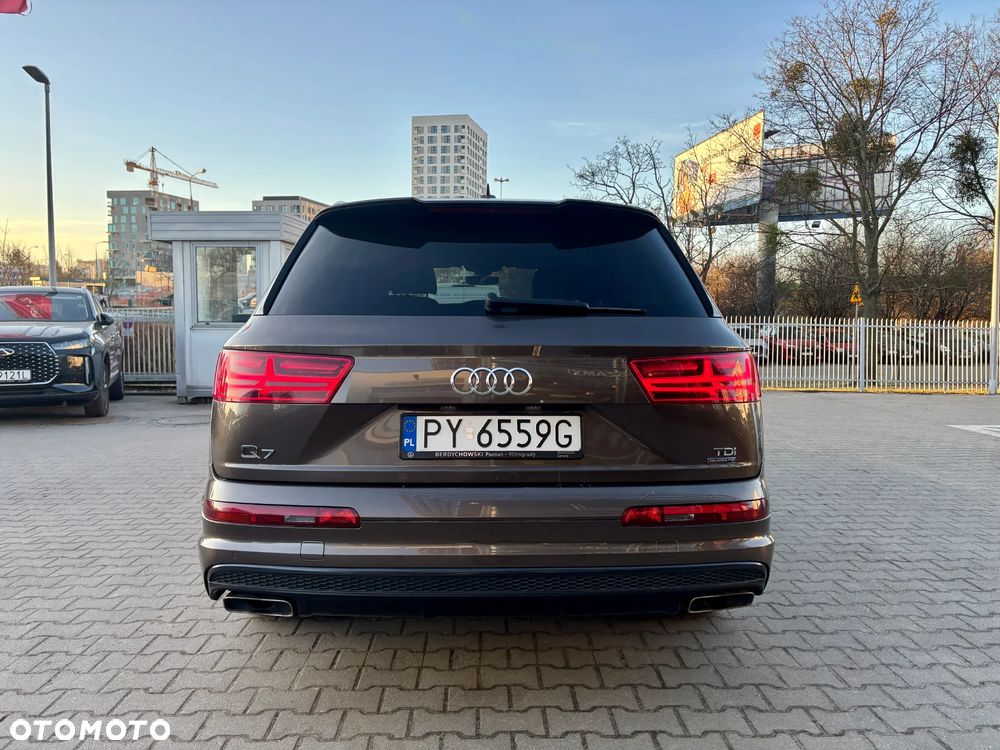 Audi Q7 - 17