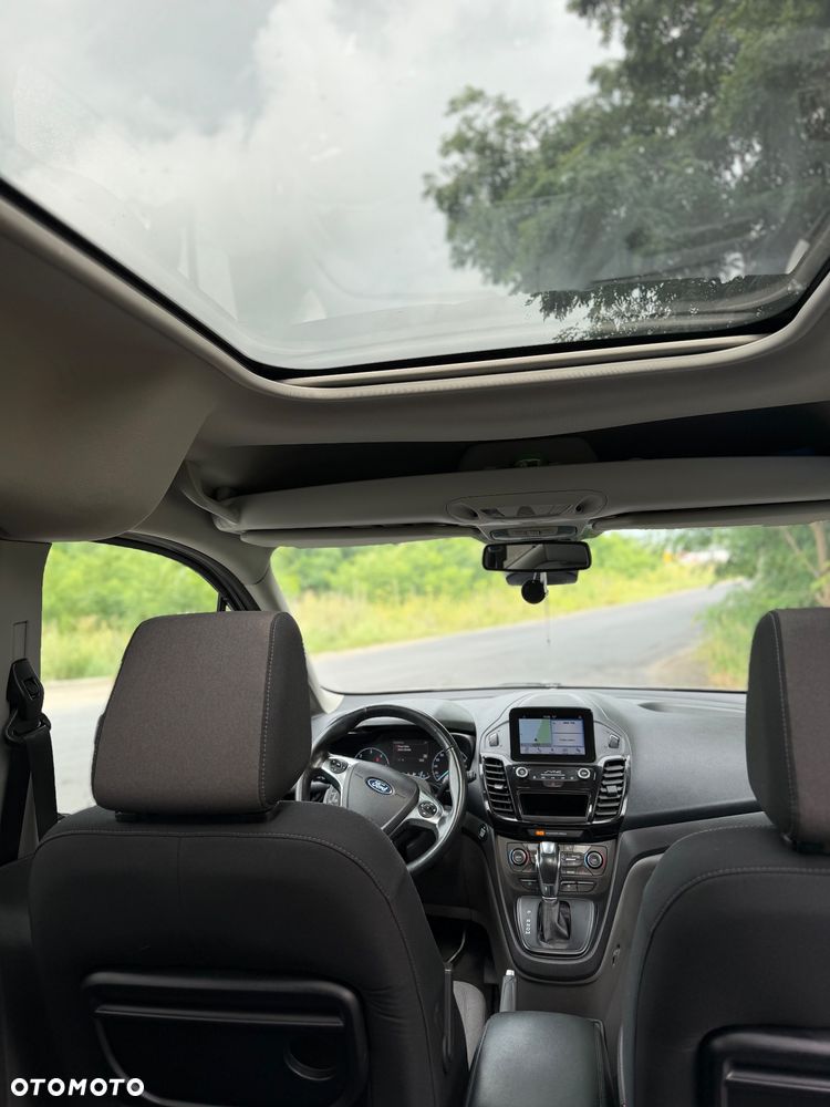 Ford Tourneo Connect Grand - 10