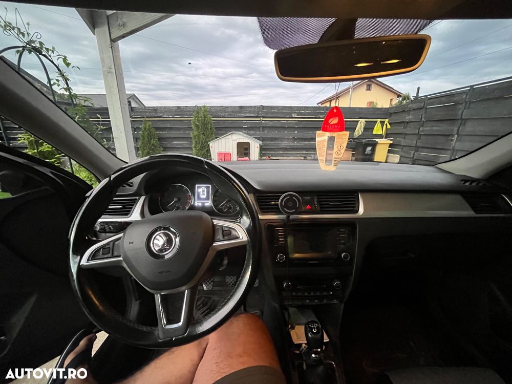 Skoda RAPID 1.2 TSI Ambition - 6
