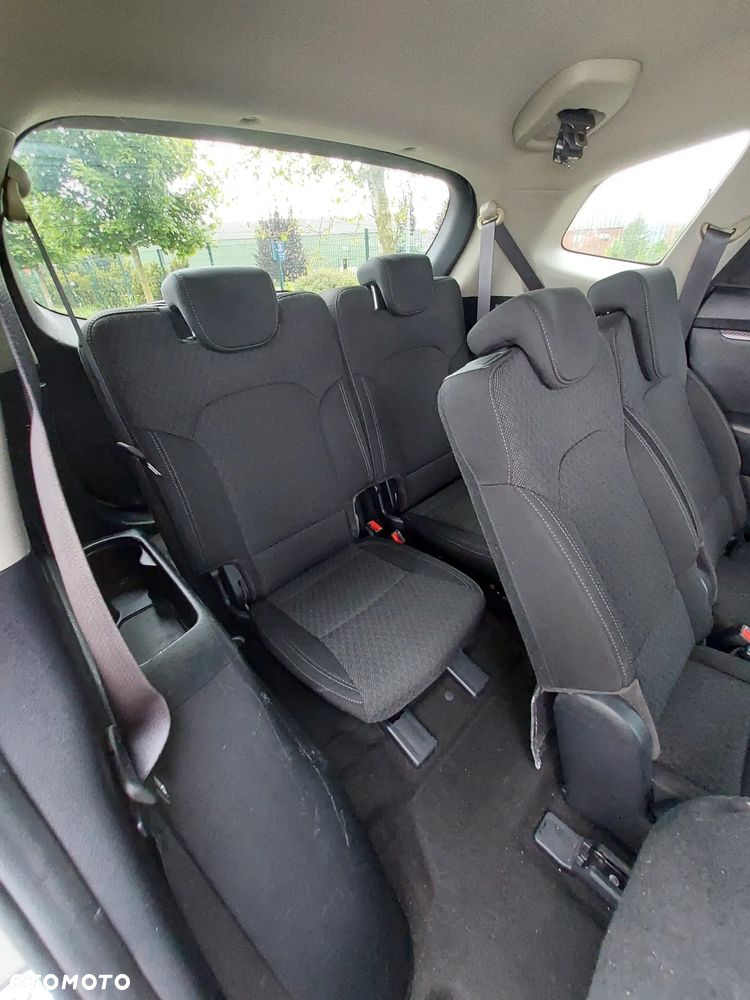 Kia Carens 1.7 CRDi L 7os - 18