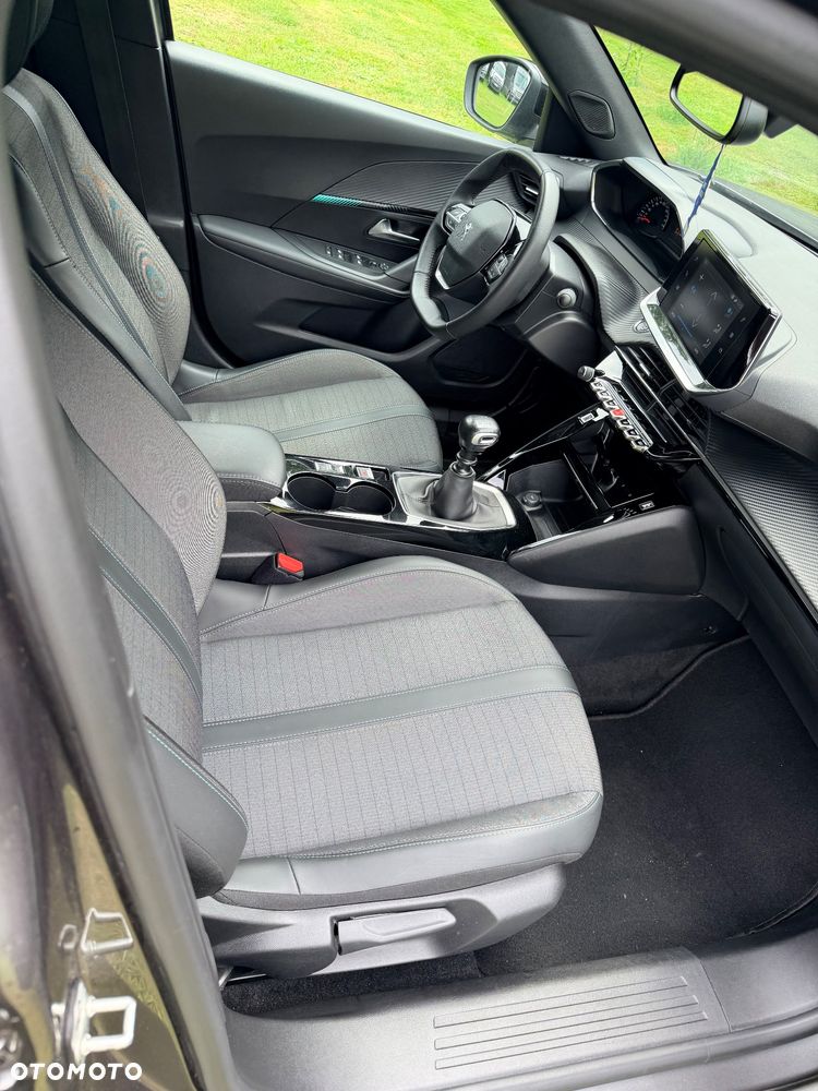 Peugeot 2008 PureTech 130 Allure - 14