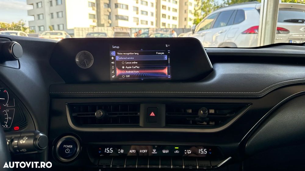 Lexus UX 250h FWD Executive - 25