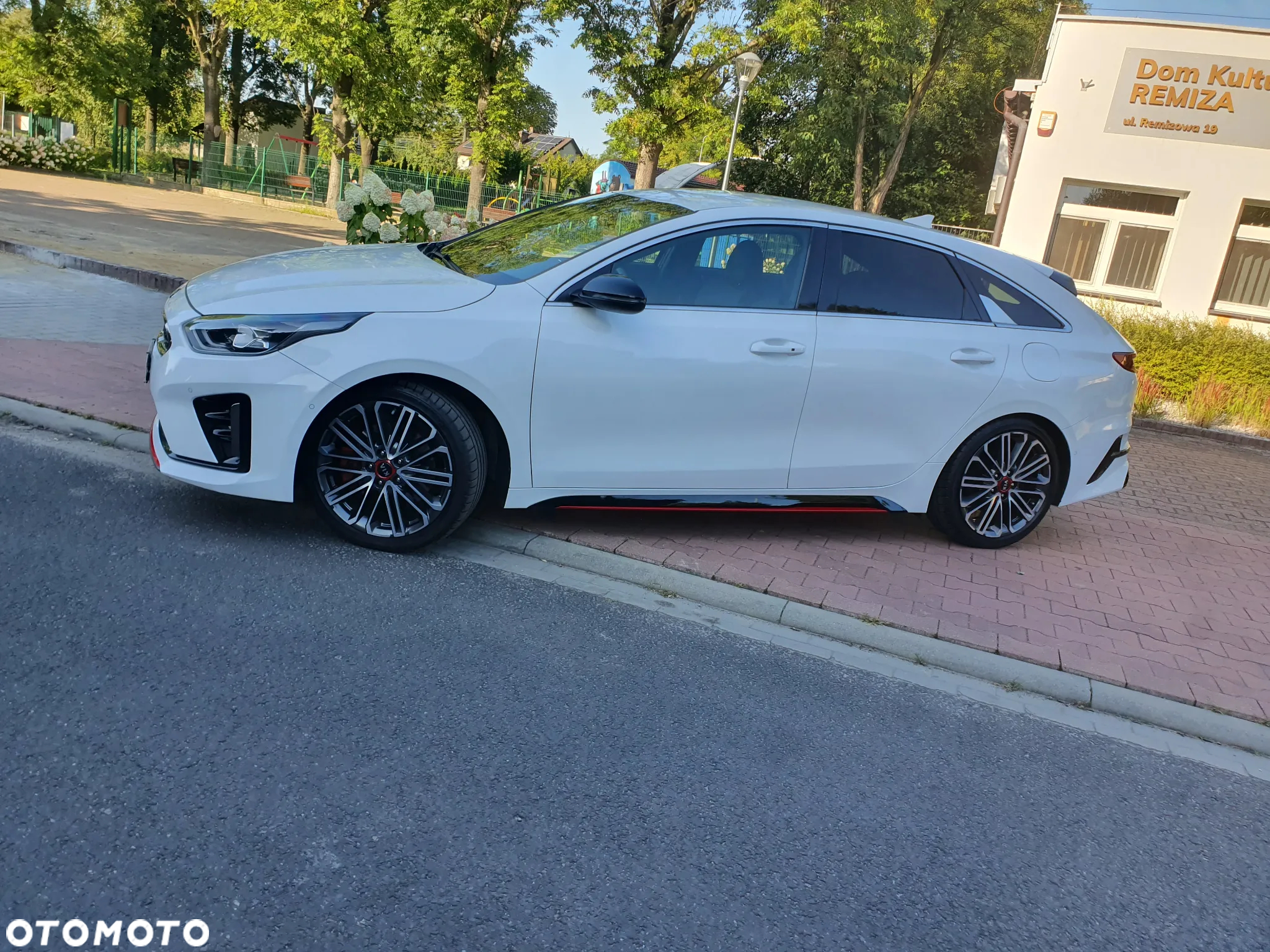 Kia ProCeed 1.6 T-GDI GT - 6