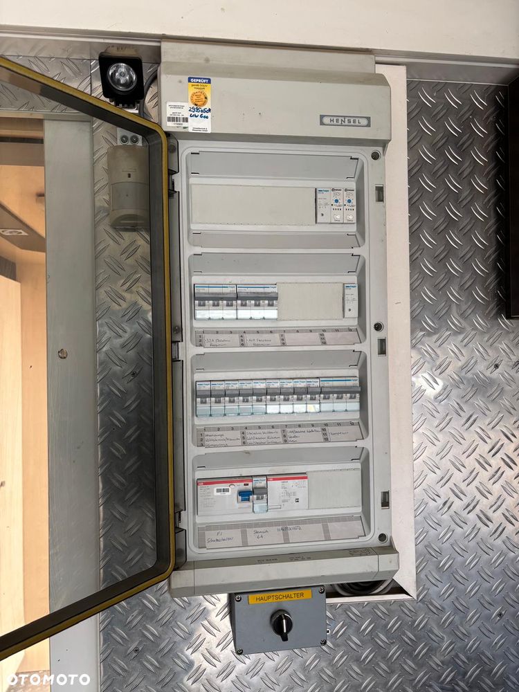 FUSO Canter 9C18 - 15