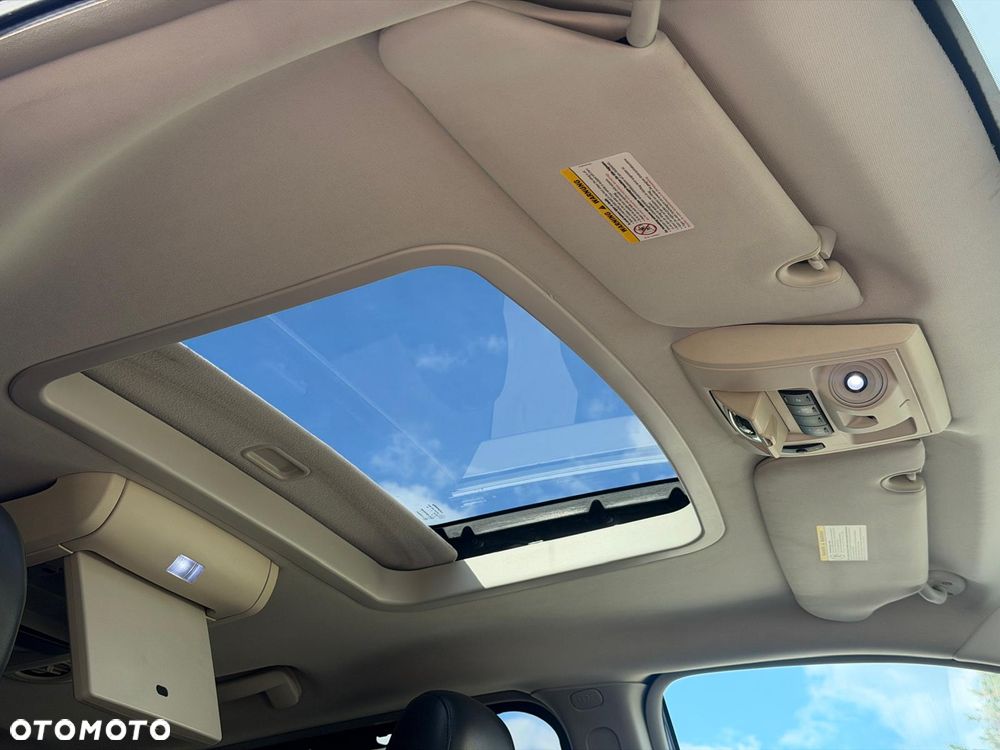 Chrysler Grand Voyager 2.8 CRD Limited - 24