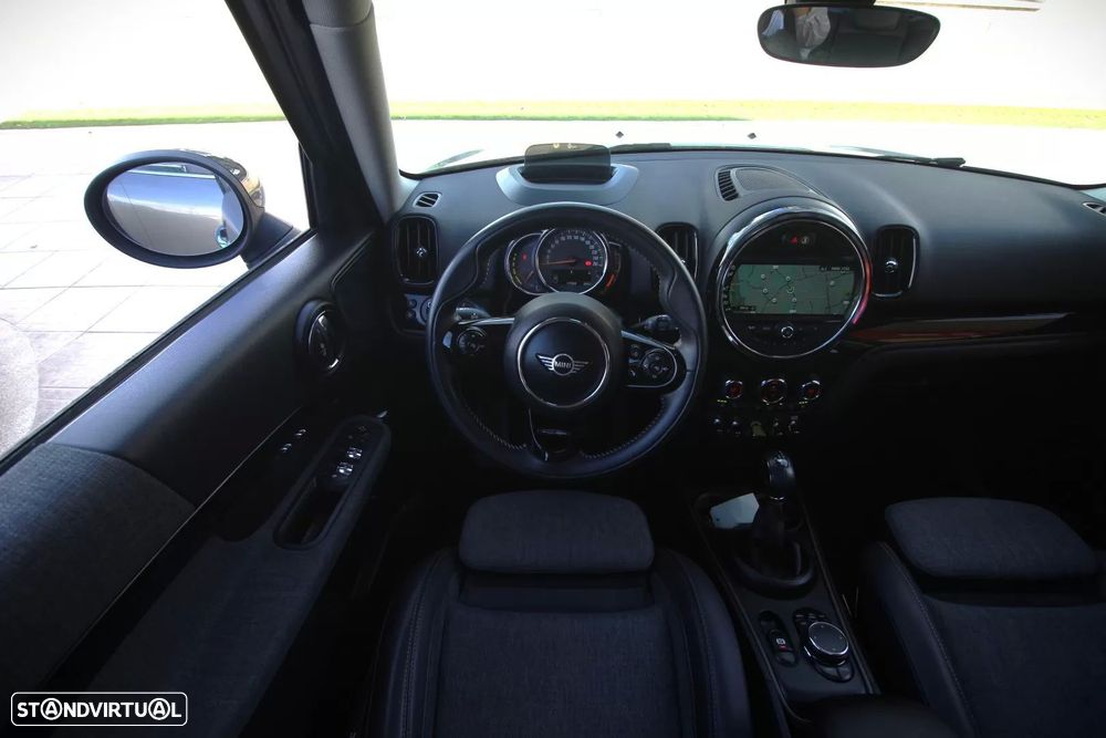 MINI Countryman Cooper SE ALL4 Auto - 17