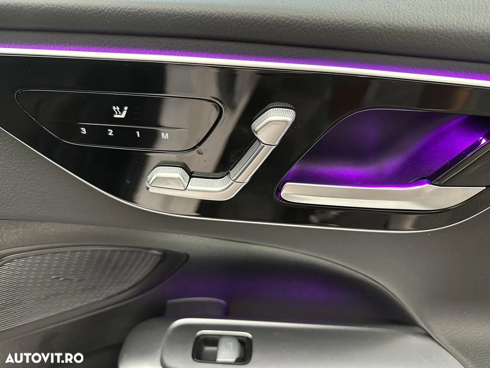 Mercedes-Benz C 300 PHEV - 24
