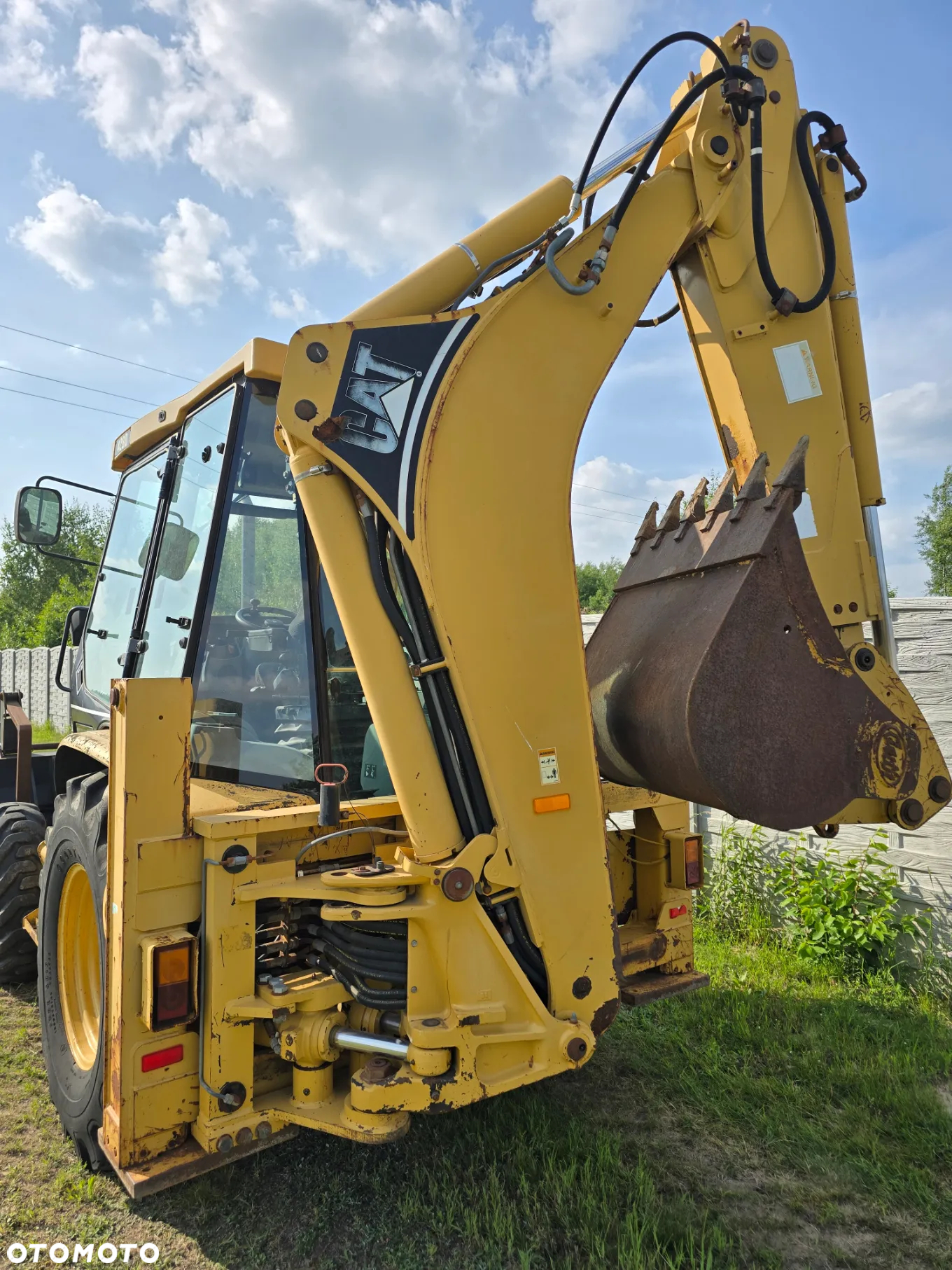 Caterpillar - 14
