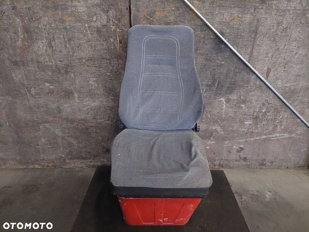 FOTEL LEWY PRZÓD + PODSTAWA MERCEDES-BENZ T1 KACZKA - 1