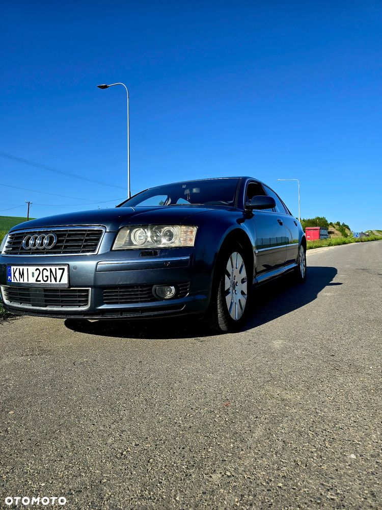 Audi A8 4.2 Quattro - 3