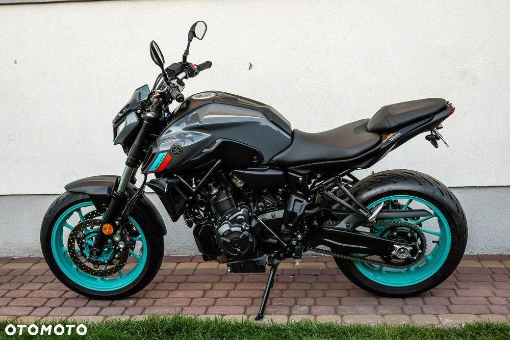 Yamaha MT - 5