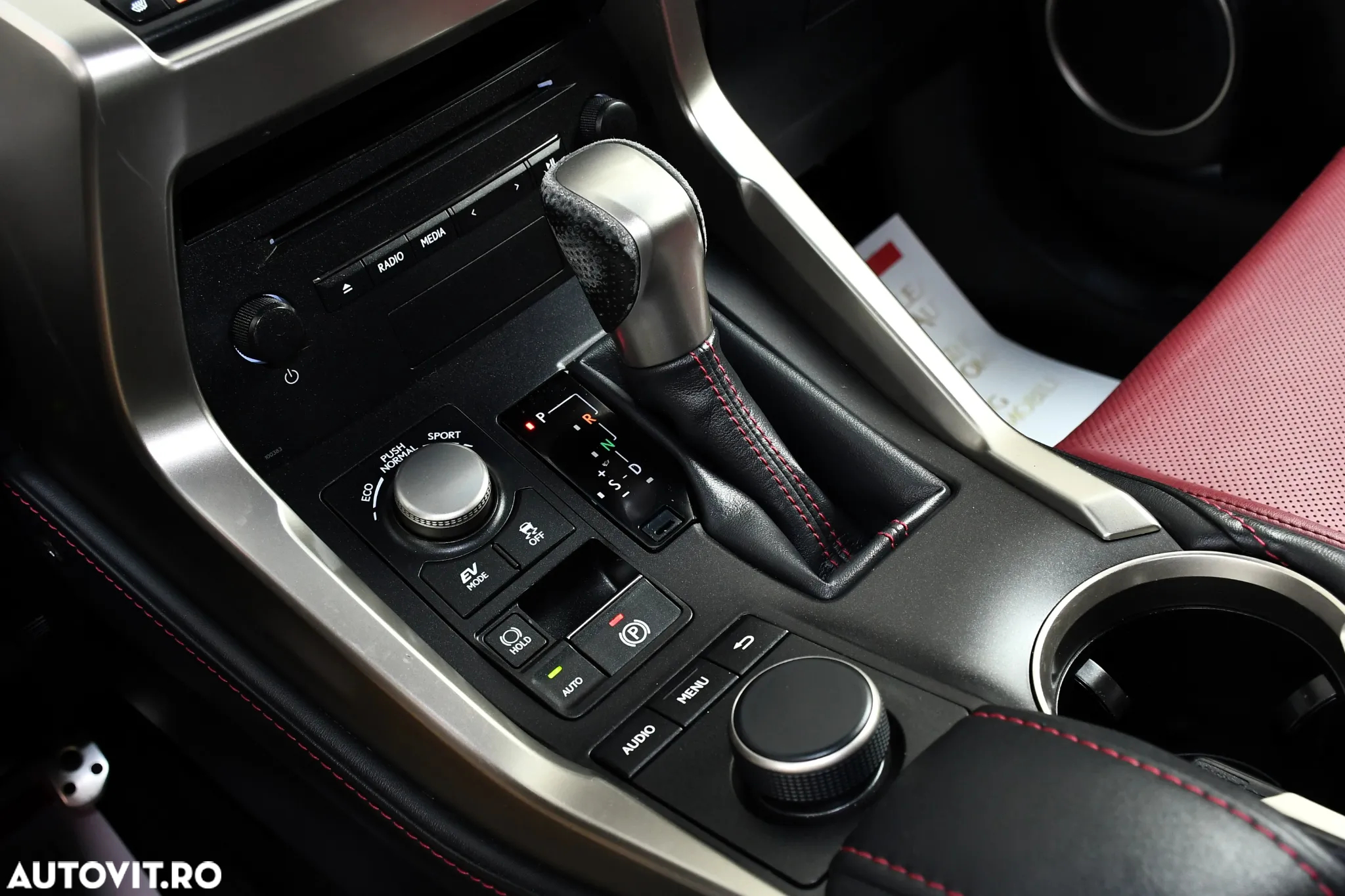Lexus Seria NX 300h AWD F Sport - 17