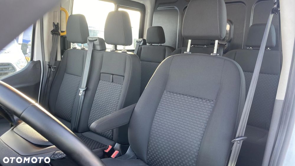 Ford Transit - 11