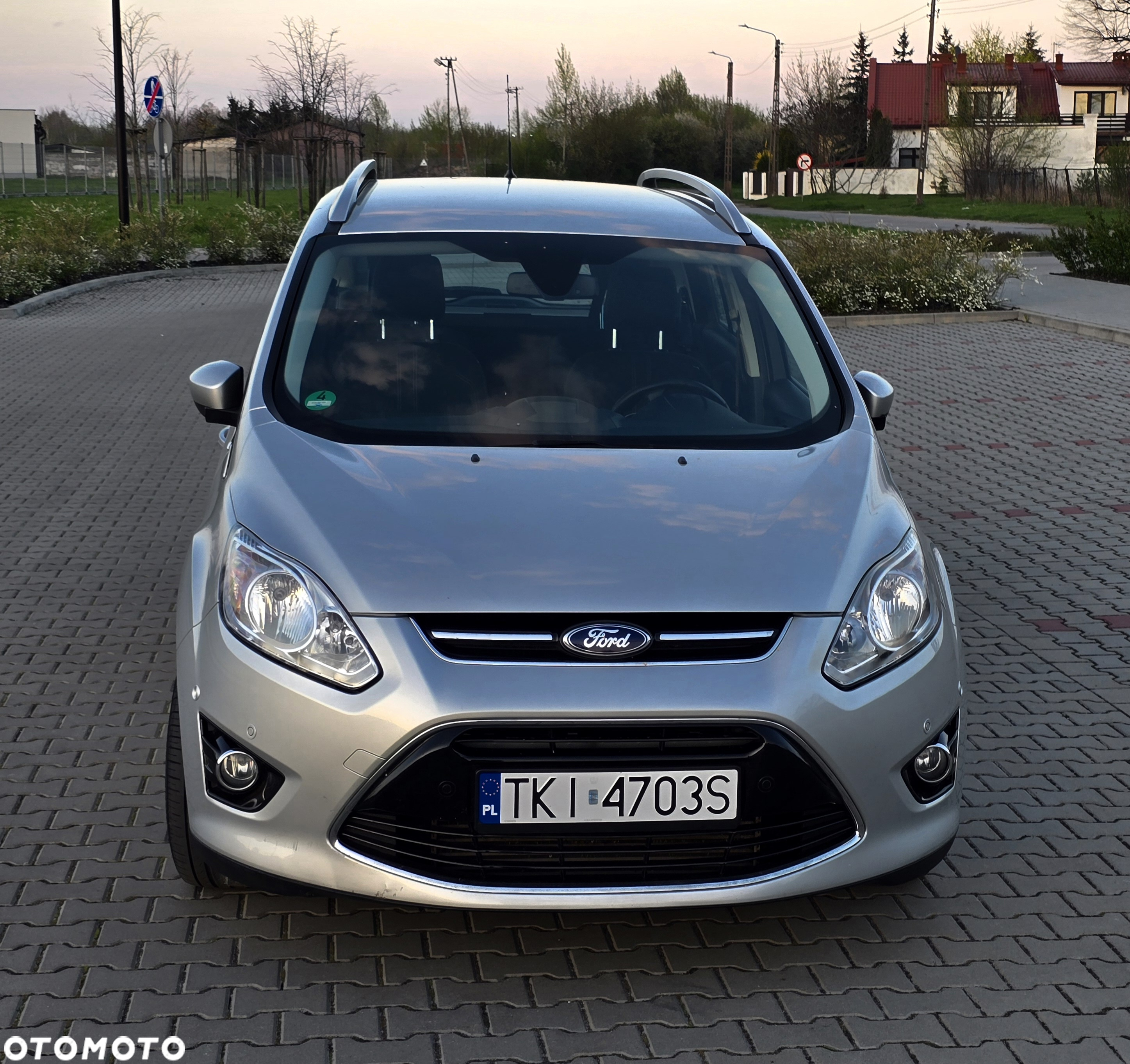 Ford Grand C-MAX 2.0 TDCi Titanium - 11