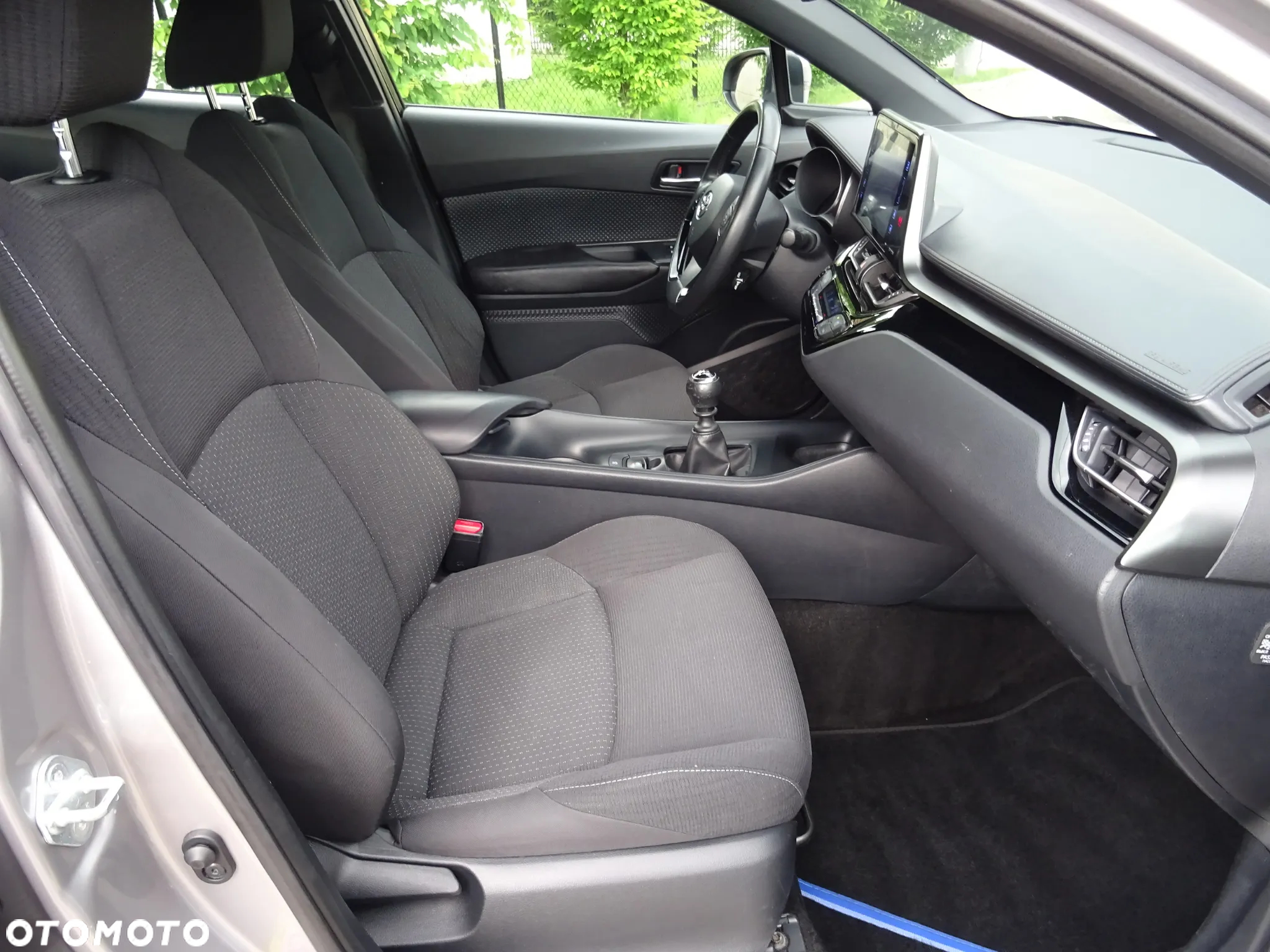 Toyota C-HR 1.2 T Premium - 16
