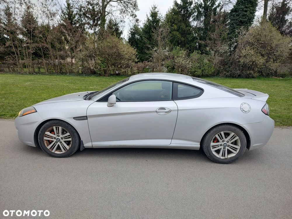 Hyundai Coupe - 4