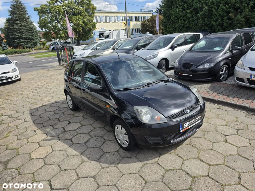 Ford Fiesta 1.4 Ghia - 29