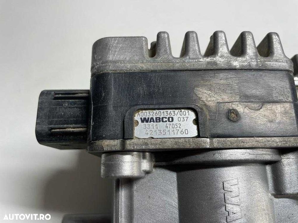 ECU Calculator cutie Mercedes-Benz Actros MP3 A0032601363 4213511760 - 5