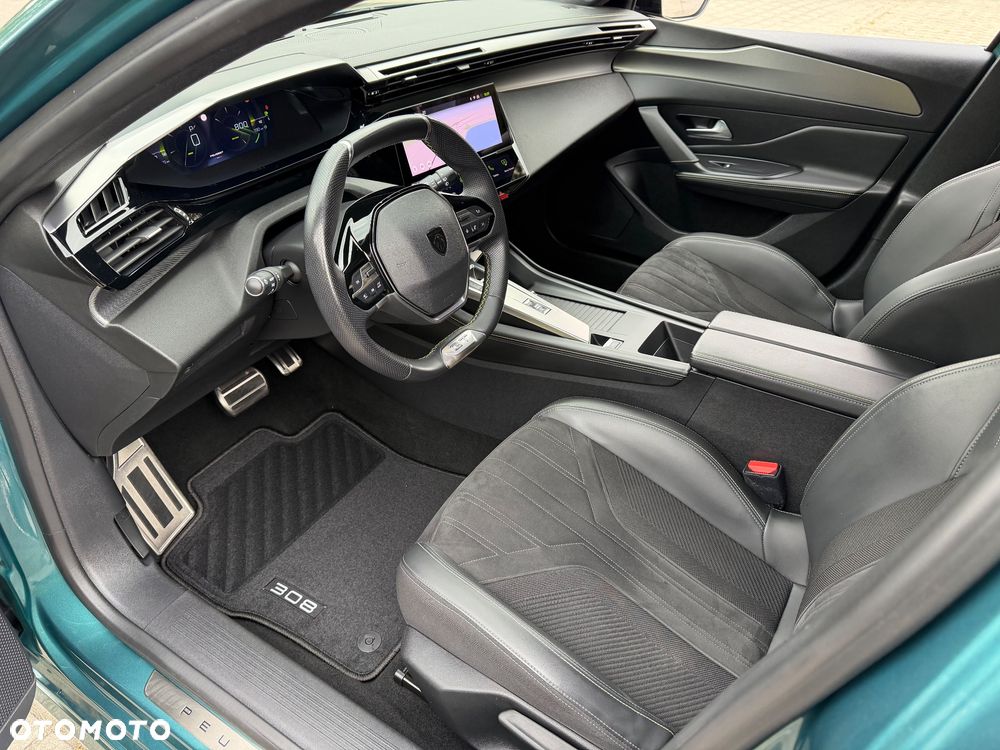 Peugeot 308 BlueHDi 130 EAT8 Stop & Start GT Pack - 29
