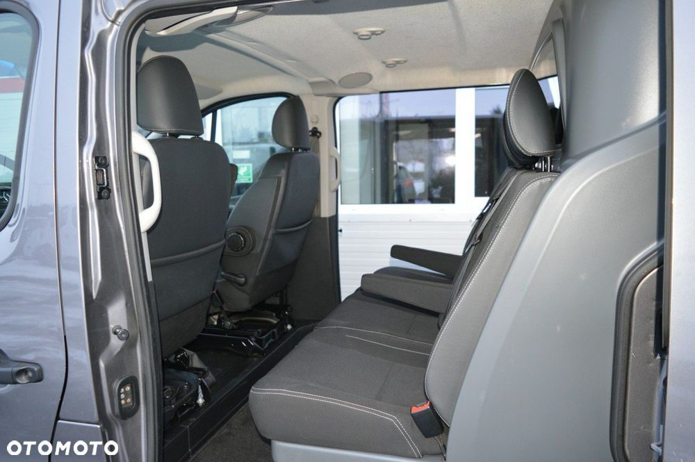 Renault Trafic - 32