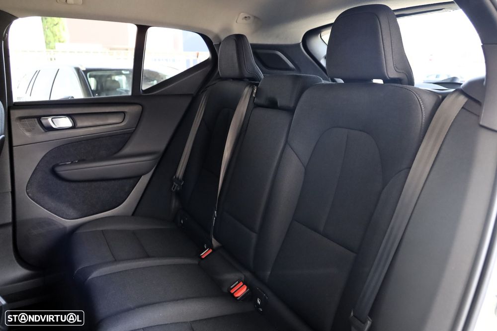 Volvo XC 40 1.5 T3 Momentum - 9