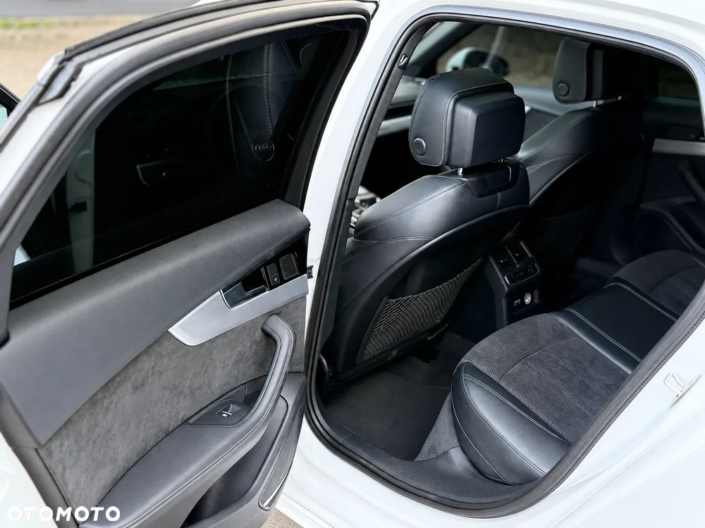 Audi A4 Limousine - 15