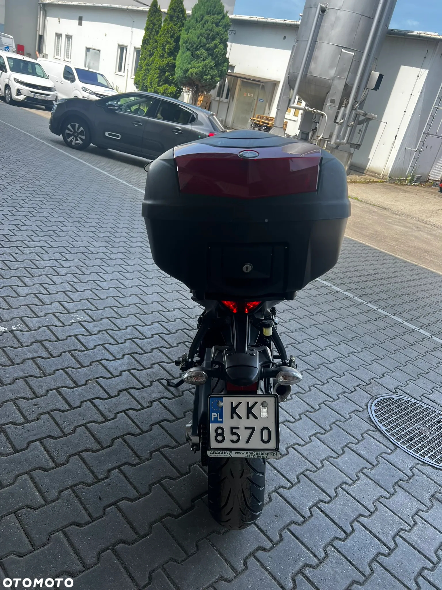 Yamaha MT - 5