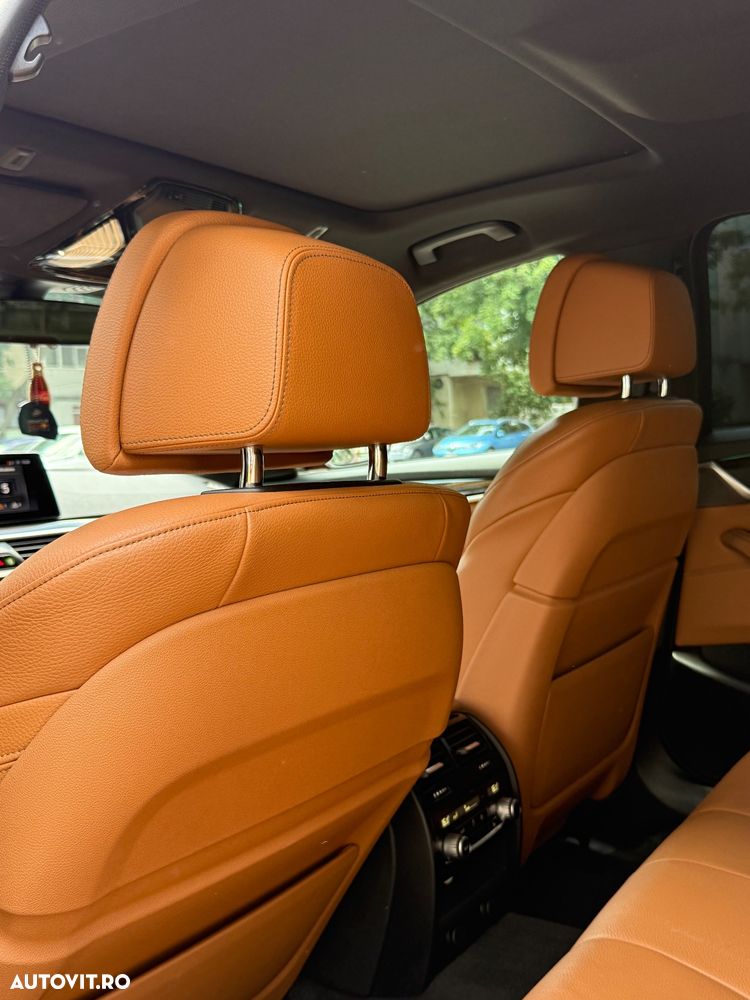 BMW Seria 5 540i xDrive AT - 17