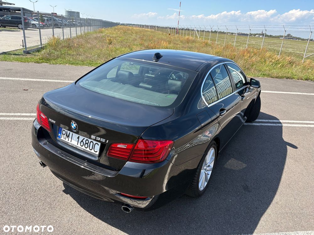 BMW Seria 5 535i xDrive Luxury Line - 18