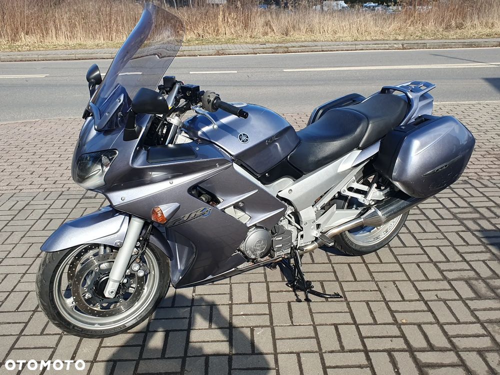 Yamaha FJR - 32
