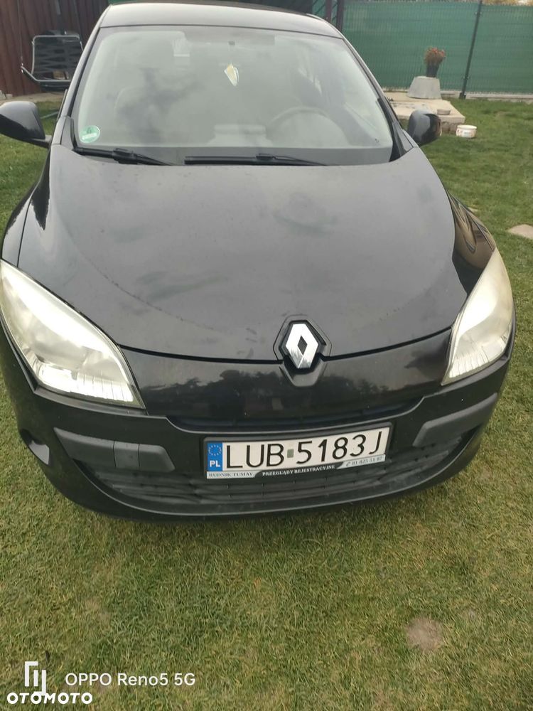 Renault Megane 2010 photo 2