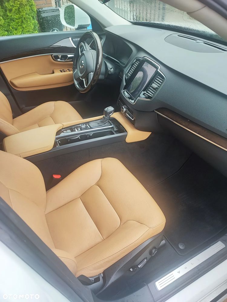 Volvo XC 90 T6 AWD Geartronic Momentum - 9