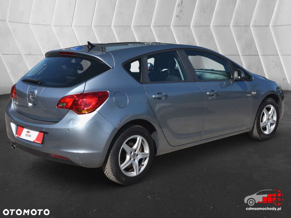 Opel Astra - 11