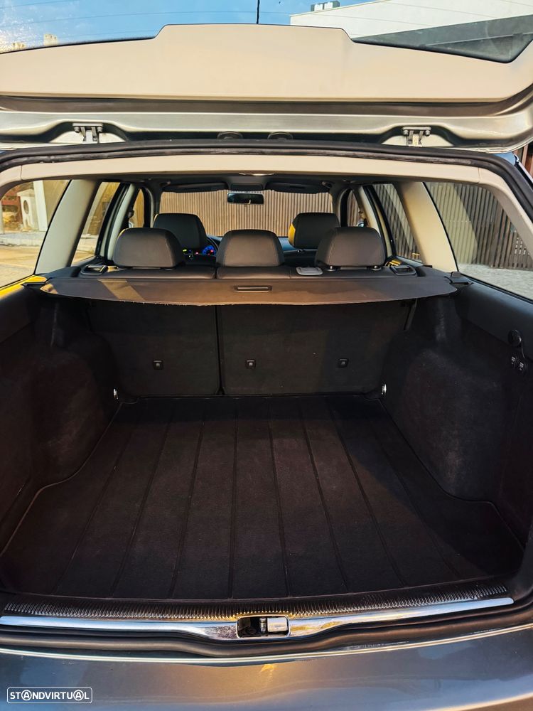 VW Passat Variant - 9