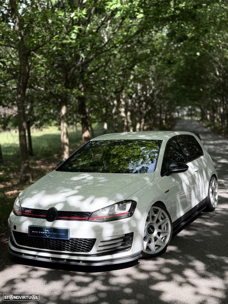 VW Golf GTI Performance BlueMotion DSG - 1