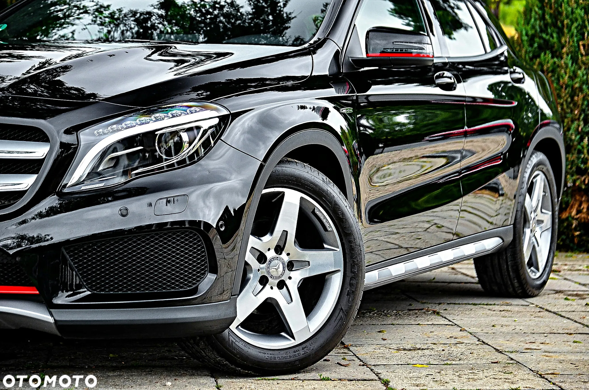 Mercedes-Benz GLA 180 7G-DCT AMG Line - 9