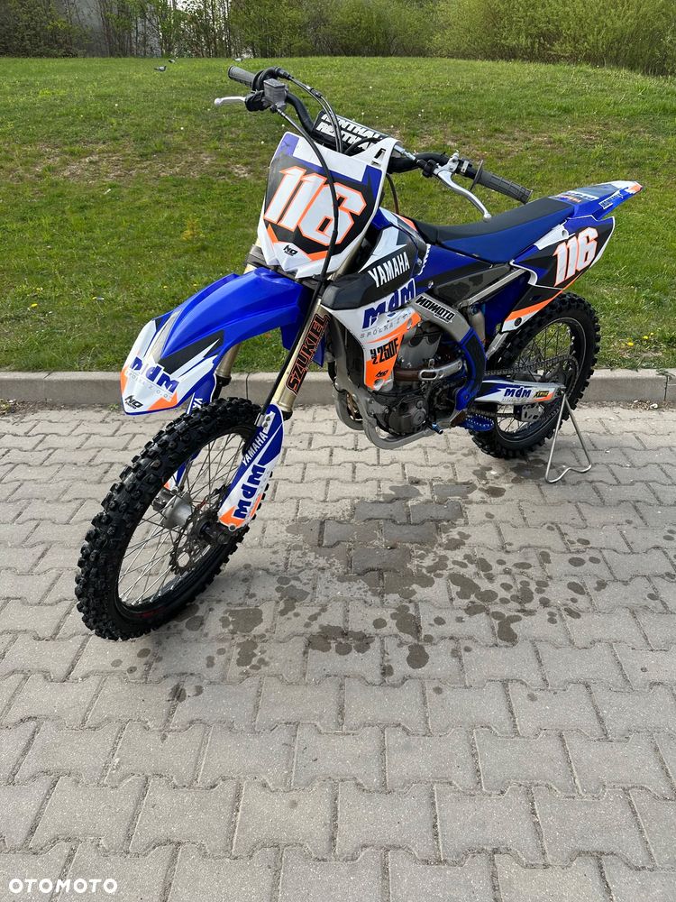 Yamaha YZF - 1