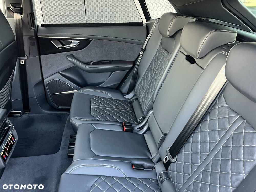 Audi Q8 - 26