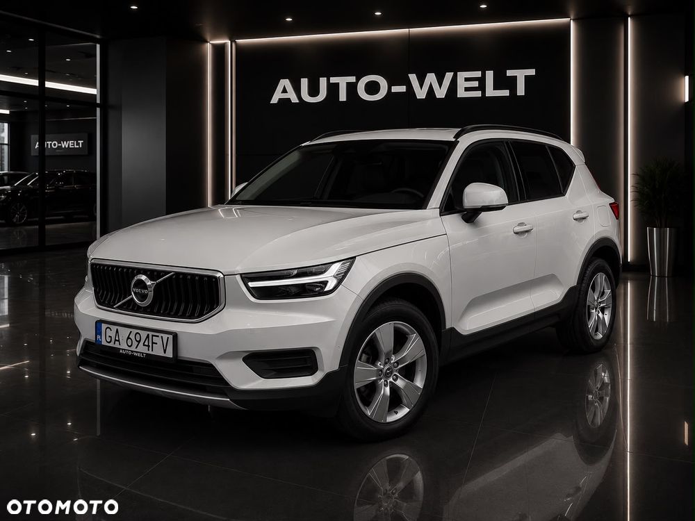 Volvo XC 40 T3 Momentum - 1
