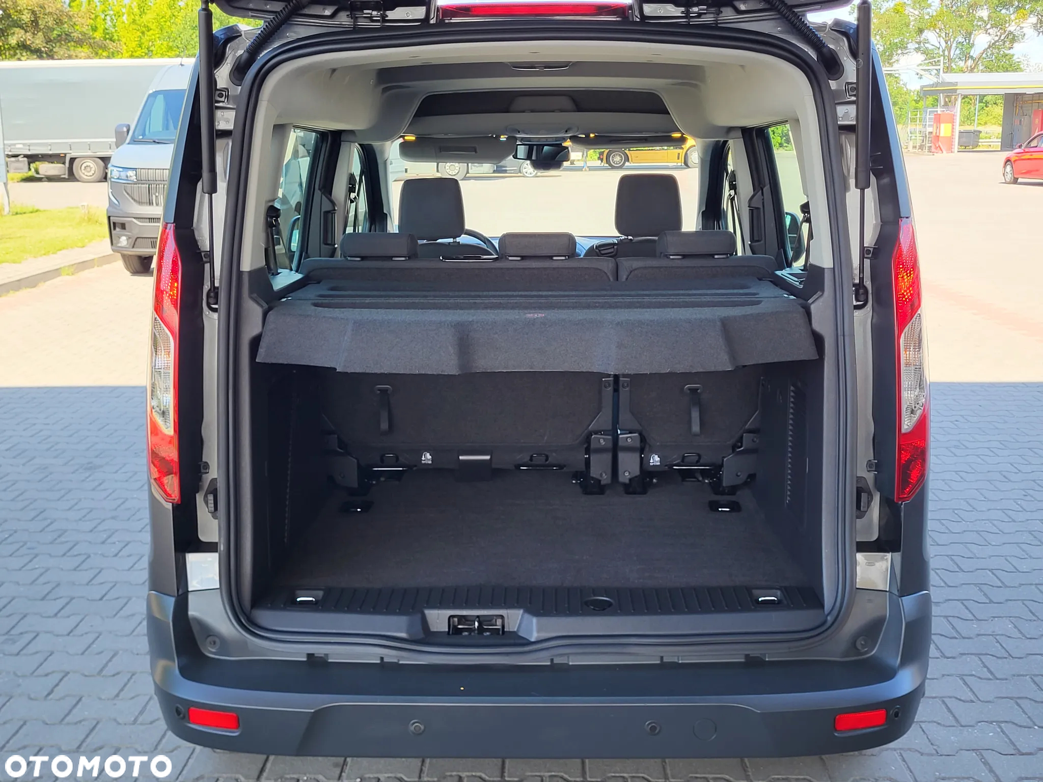 Ford Tourneo Connect 1.0 EcoBoost Start-Stop Trend - 34