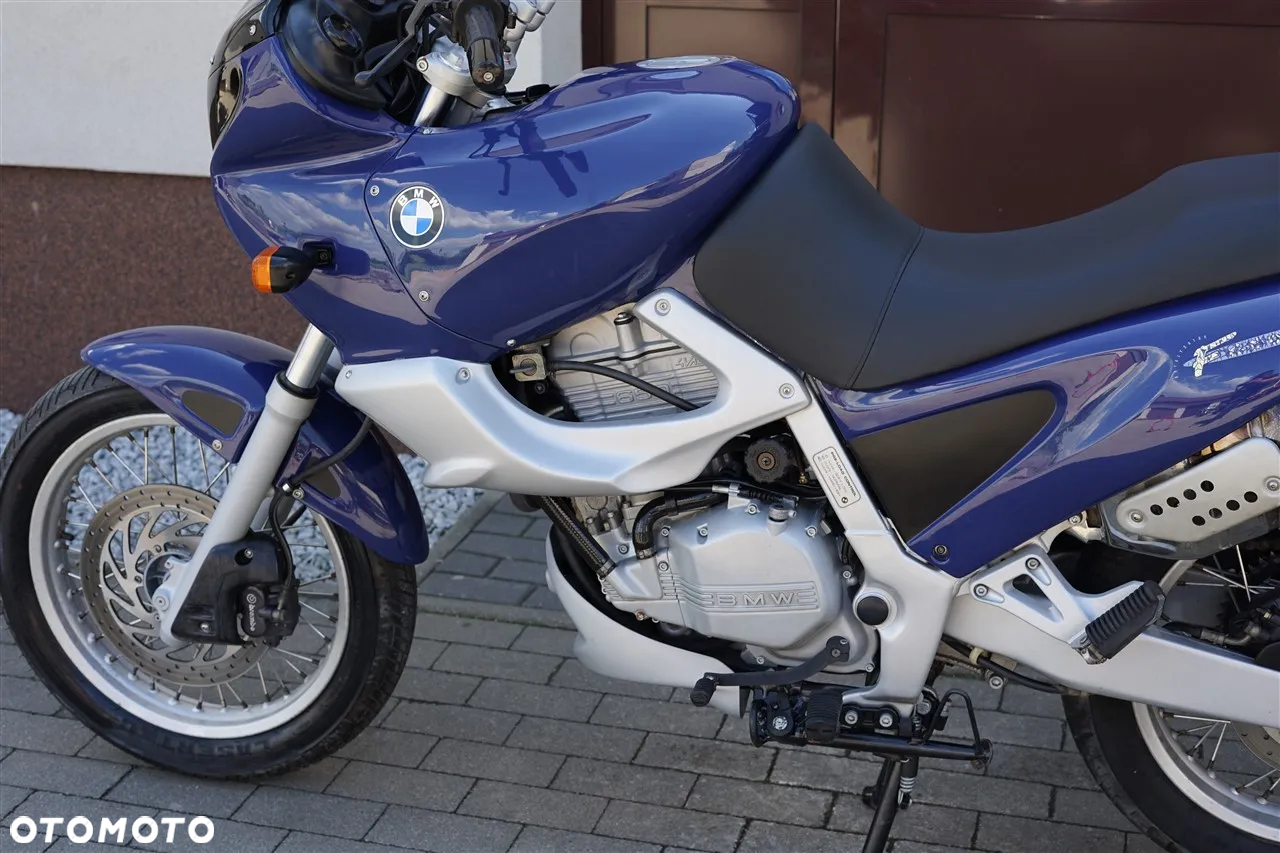 BMW F - 25