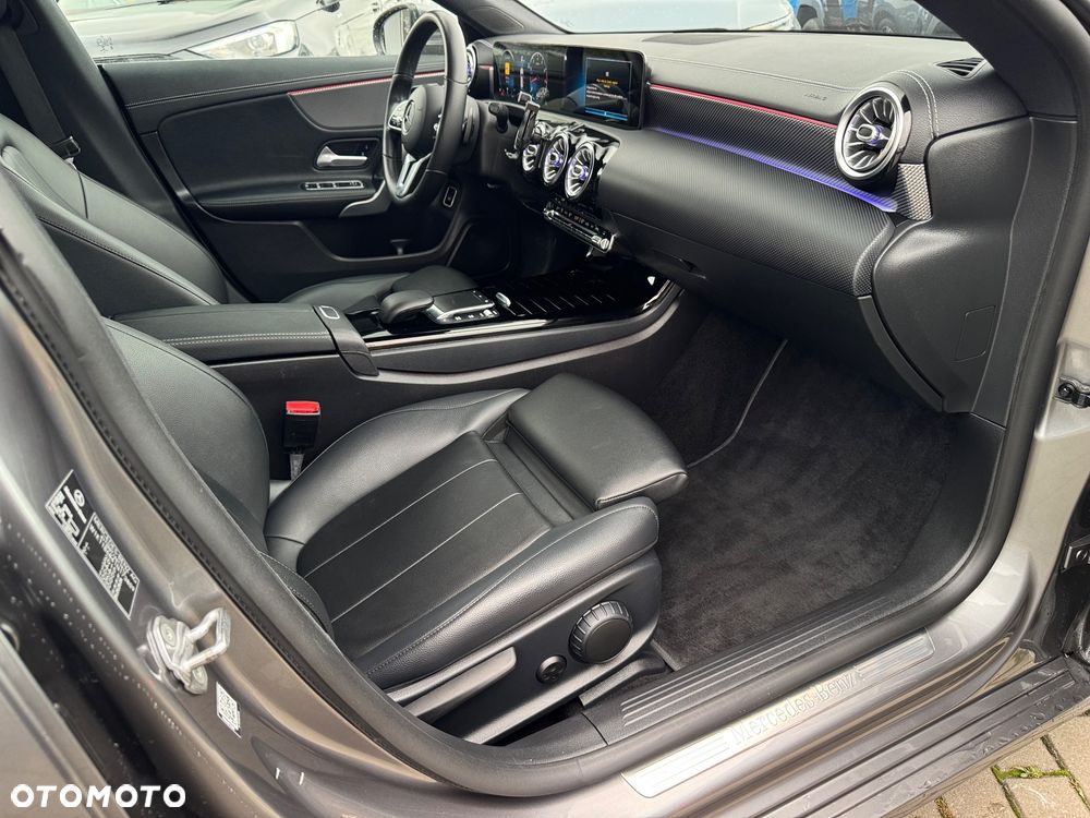 Mercedes-Benz CLA - 8