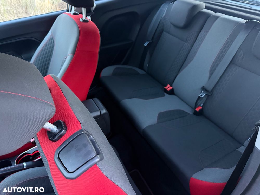 Ford Fiesta - 17