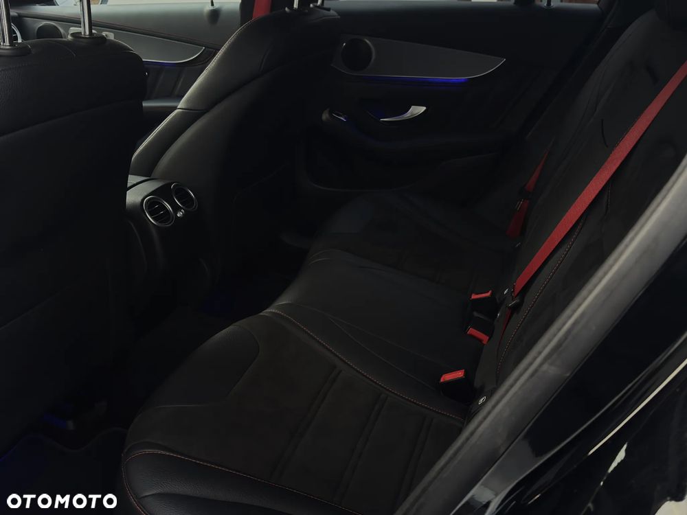 Mercedes-Benz GLC 220 d 4Matic 9G-TRONIC AMG Line Plus - 19