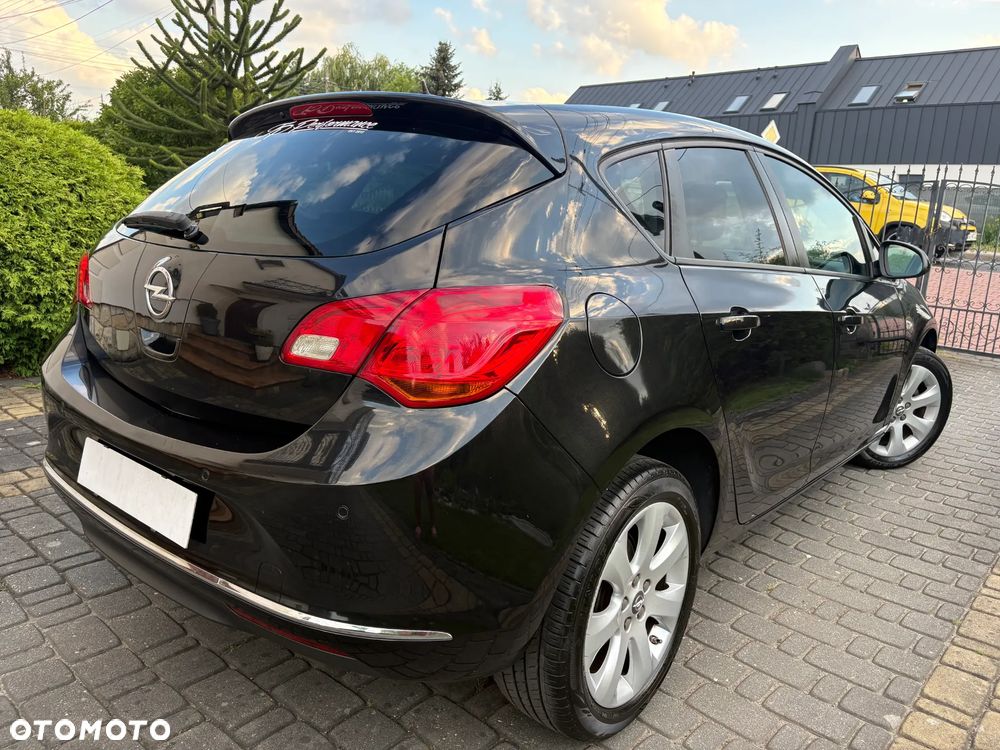 Opel Astra 1.4 Turbo Cosmo - 27