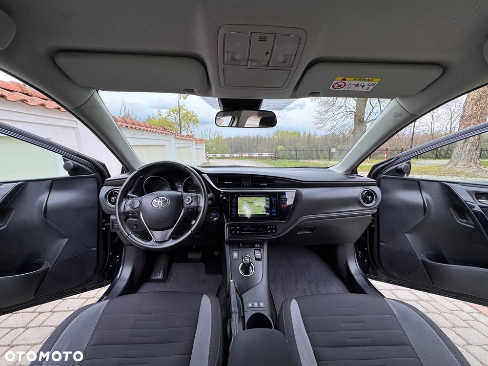Toyota Auris - 17