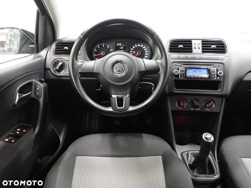 Volkswagen Polo 1.4 16V Trendline - 31