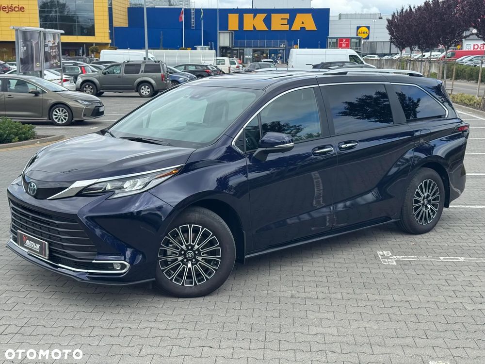 Toyota Sienna - 6